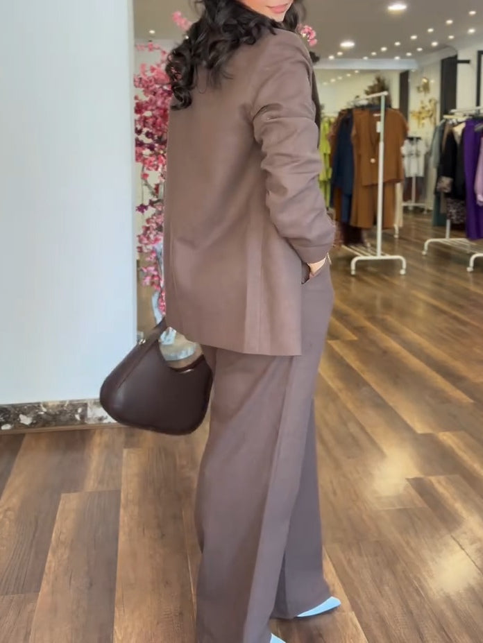 Pink Elegant and Modern Two-piece Suit